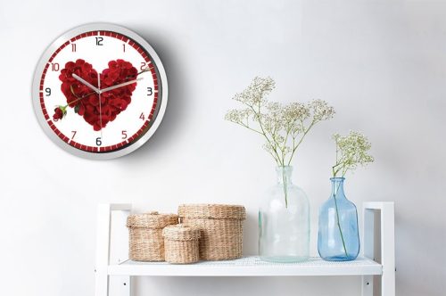 Szíves levelekk falióra