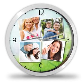 Négyképes egyedi fényképes falióra zöld levelekkel és lágy bokeh buborék mintás számlappal családi fotókhoz