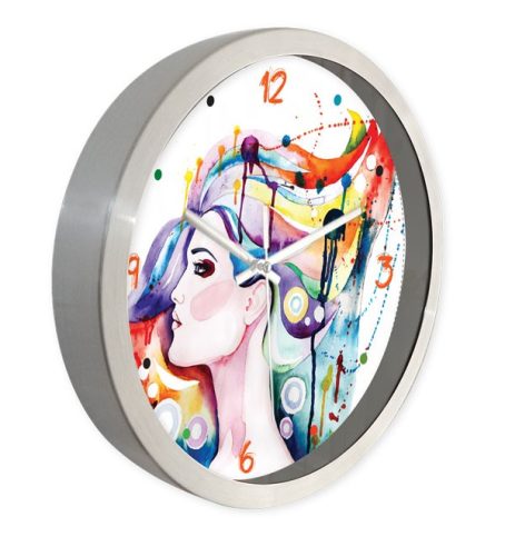 Színes arc modern falióra – skandináv