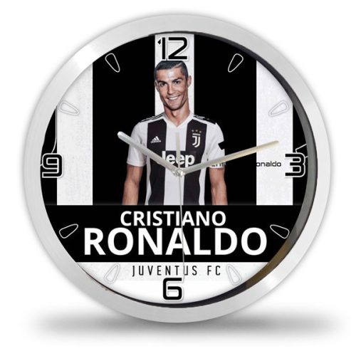 Cristiano Ronaldo falióra