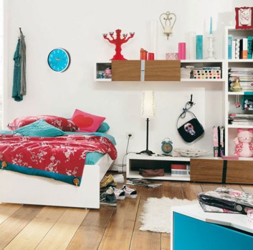 Modern világoskék falióra