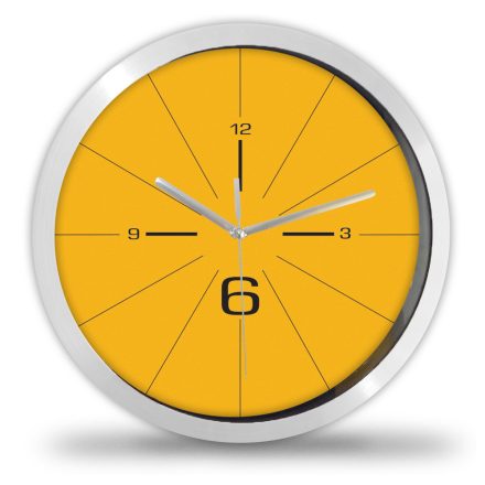 Sárga falióra geometrikus körcikkekkel és letisztult fekete számokkal modern stílusban