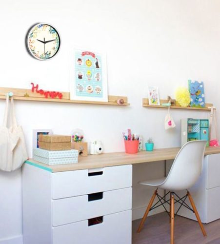 Virág mintás falióra