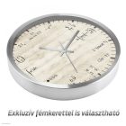 Matematikai egyenletes falióra világos fadeszka háttérrel és fekete matematikai képletekkel