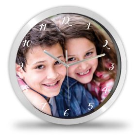 Fényképes falióra elegáns számokkal Fényképes falióra elegáns számokkal