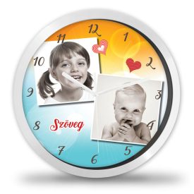 Vidám egyedi fényképes falióra két darab elforgatott fotóhellyel és piros-rózsaszín szívecskés grafikával színes háttéren