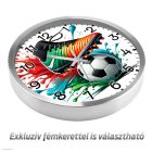 Focis falióra – Színes focicipő és labda, dinamikus sportdizájn