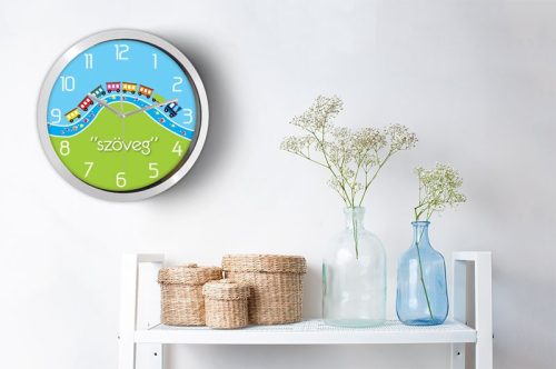 Vonatos falióra – fekete-fehér