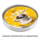 Kávés falióra gőzölgő feketekávé csésze grafikával és Good Morning felirattal napsárga háttérben