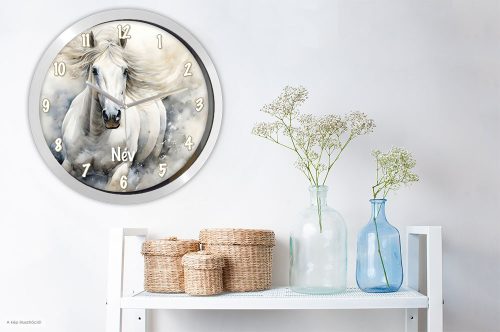 Fehér lovas falióra – modern