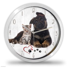 Cicás és kutyás falióra – részletgazdag