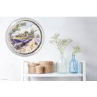 Levendulás falióra rusztikus mintával – klasszikus